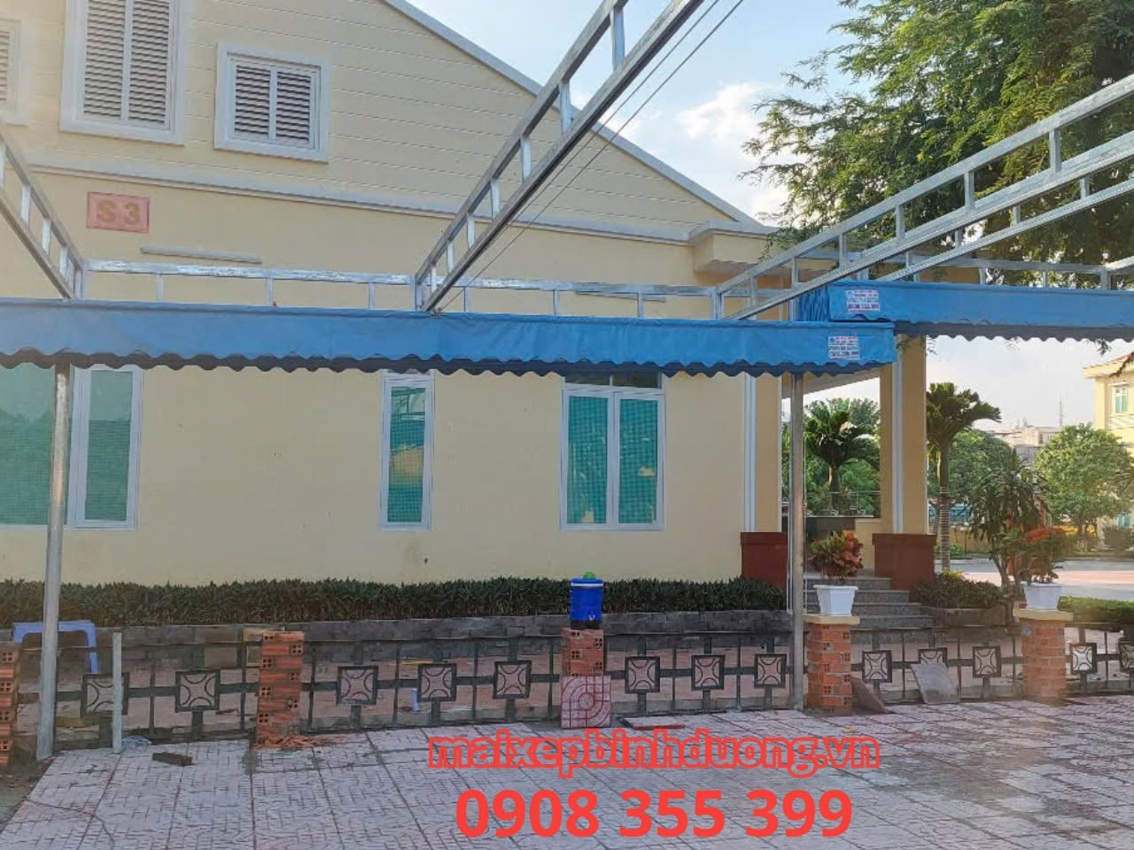 Mái Xếp Nhà Hàng Bình Dương – Thêm Không Gian Ngoài Trời, Tăng Diện Tích Phục Vụ 3 mai xep san truong Binh Duong 6 1