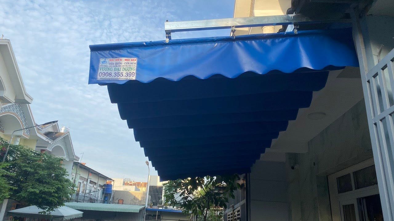 Mái che trước nhà Bình Dương