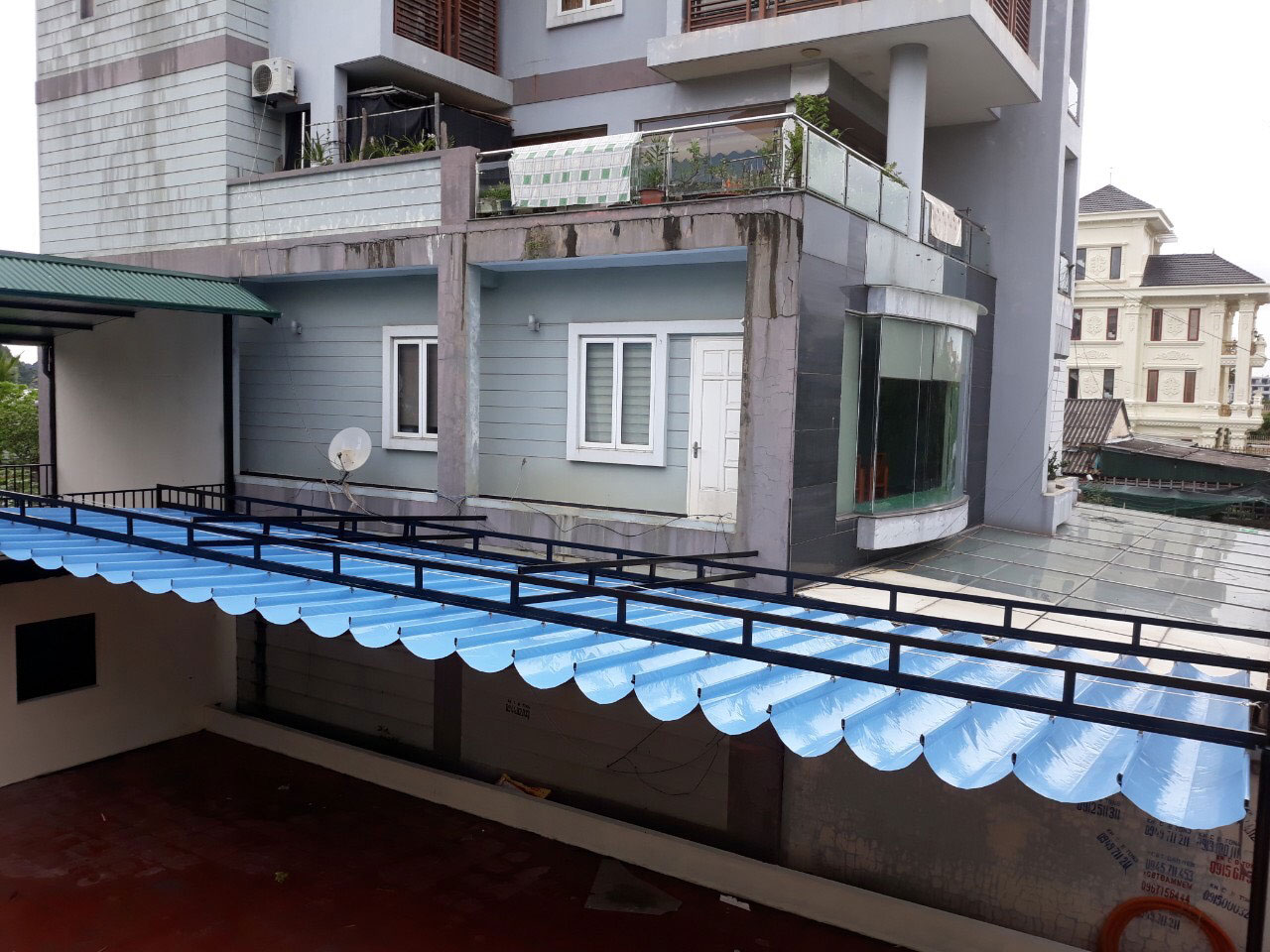 Bạt xếp ban công, mái xếp ban công TPHCM 7 bat che ban cong khu dan cu 1