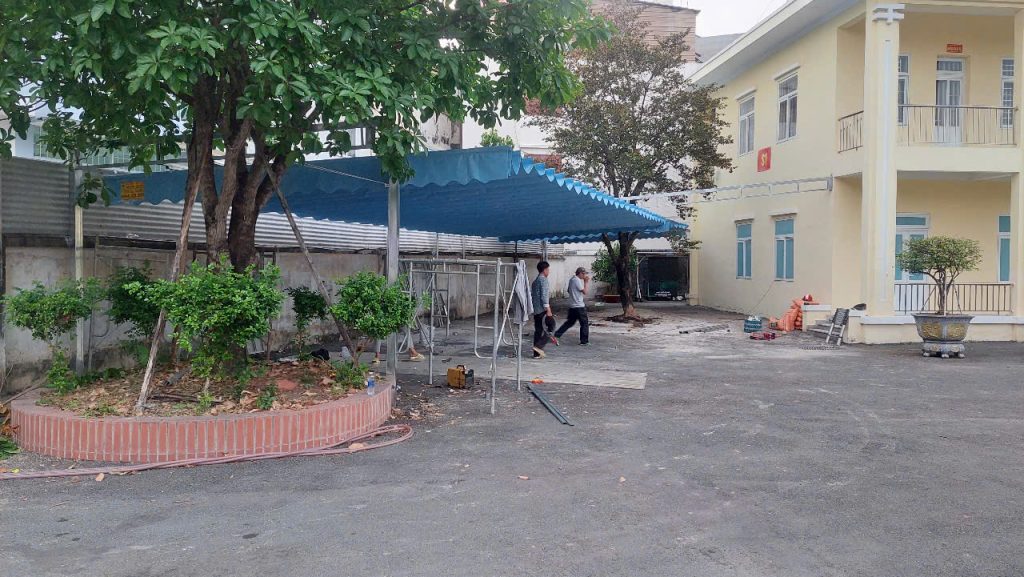 Thi công mái hiên mái xếp Thuận An trọn gói, giá rẻ 5 z6491596751501 fdab9f3f3befd10a2c0195e7d032e216